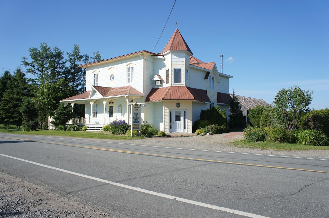 Gîte de l'Artiste Saint-Tite Exterior foto
