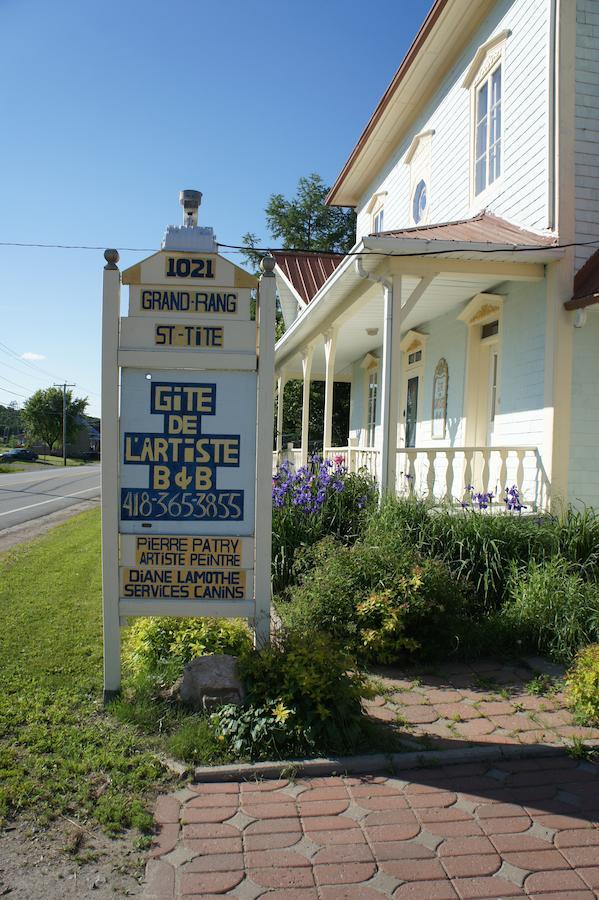 Gîte de l'Artiste Saint-Tite Exterior foto